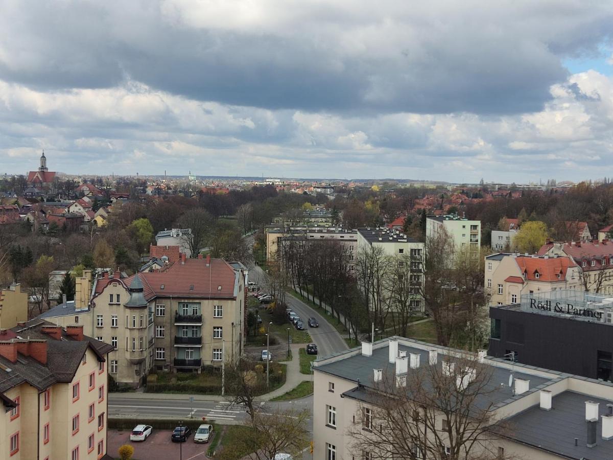 Apartament Z Widokiem Na Miasto Gliwice Bagian luar foto