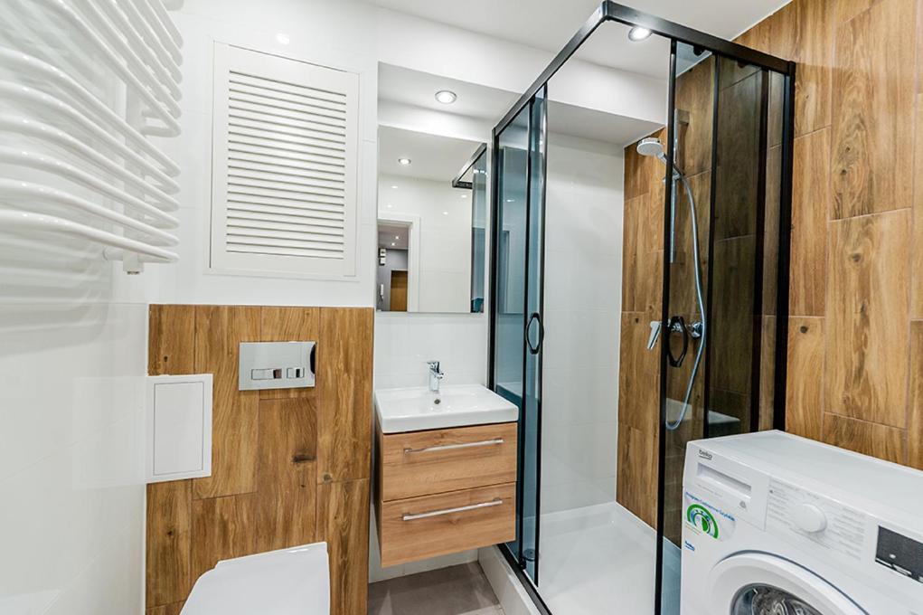 Apartament Z Widokiem Na Miasto Gliwice Bagian luar foto