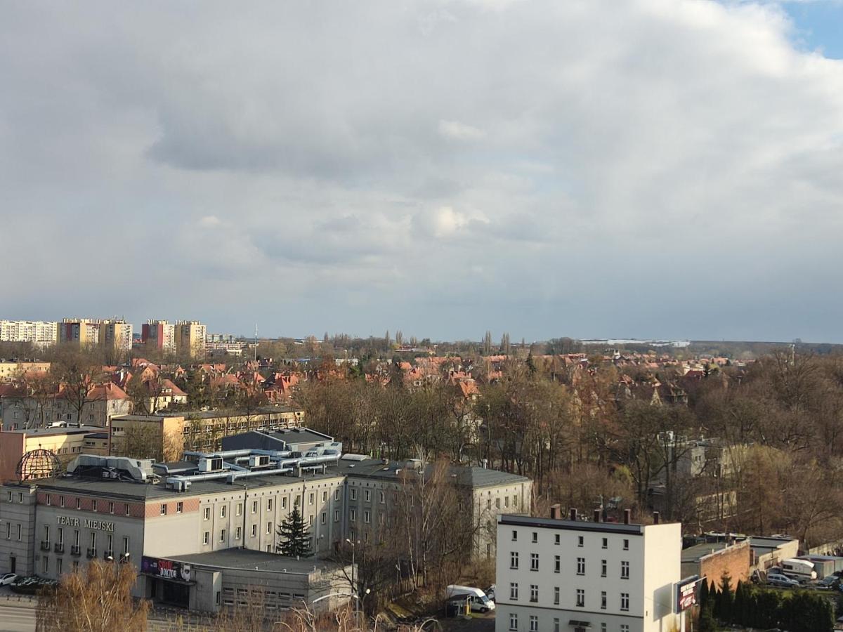 Apartament Z Widokiem Na Miasto Gliwice Bagian luar foto